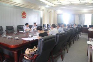 政府領(lǐng)導(dǎo)、企業(yè)代表參加了崇禮新城投資合作協(xié)議討論會