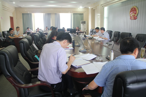 政府領(lǐng)導(dǎo)、企業(yè)代表參加了崇禮新城投資合作協(xié)議討論會(圖2)